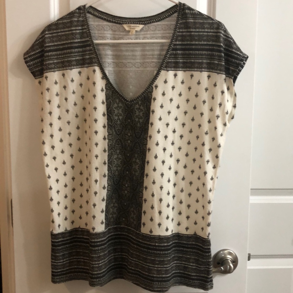 lucky 🍀 Brand top